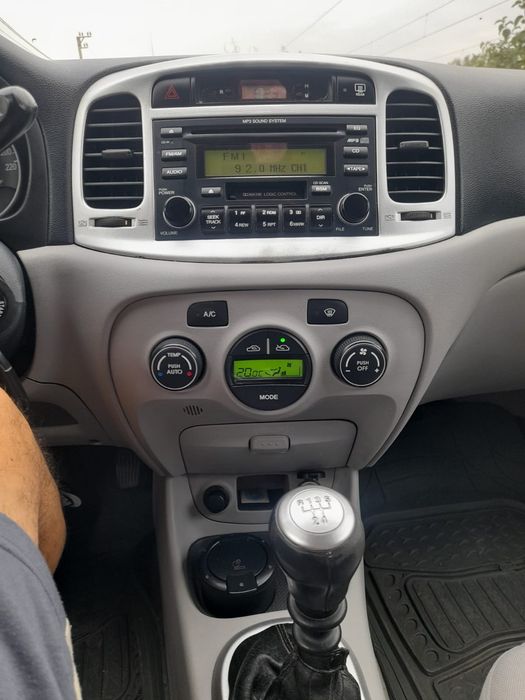 De vânzare Hyundai Accent  1.6 16v 112 cp fabricație 2007