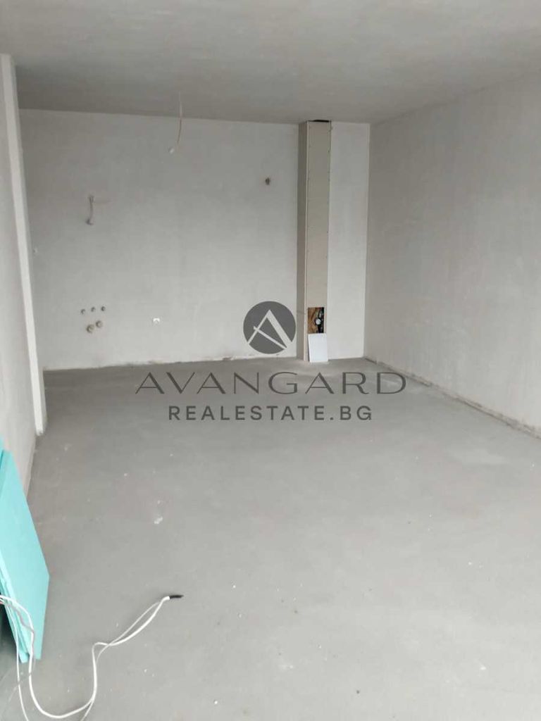 Продава се Тристаен апартамент в Пловдив, Кючук Париж - 90 кв.м за 1312 €/кв.м - Снимка #2