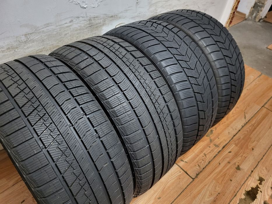 255/40/20 Rotalla 23-24 г. / зимни гуми
