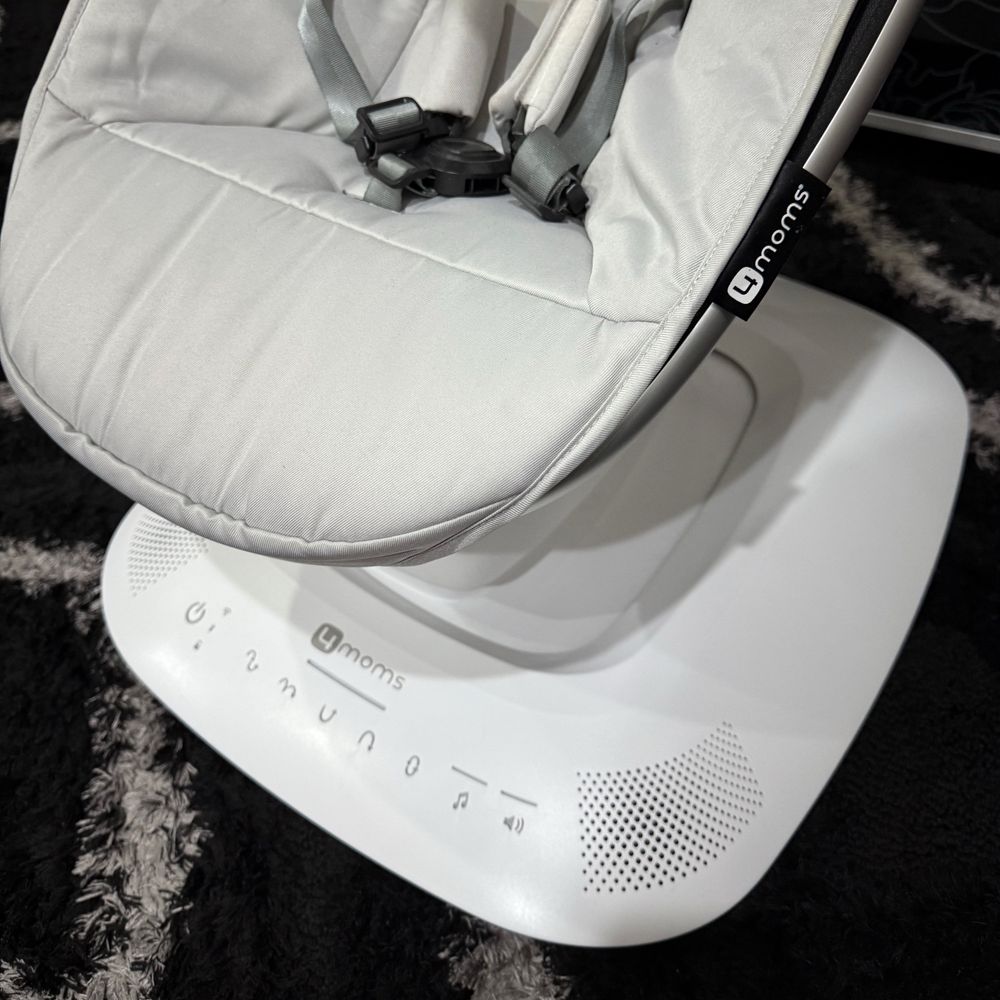 Электронная люлька 4mom mamaRoo Оригинал! В идеальном состоянии!