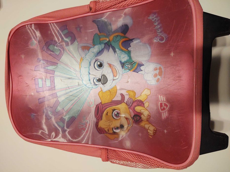 Продавам детска раница за училище Пес Патрул розова