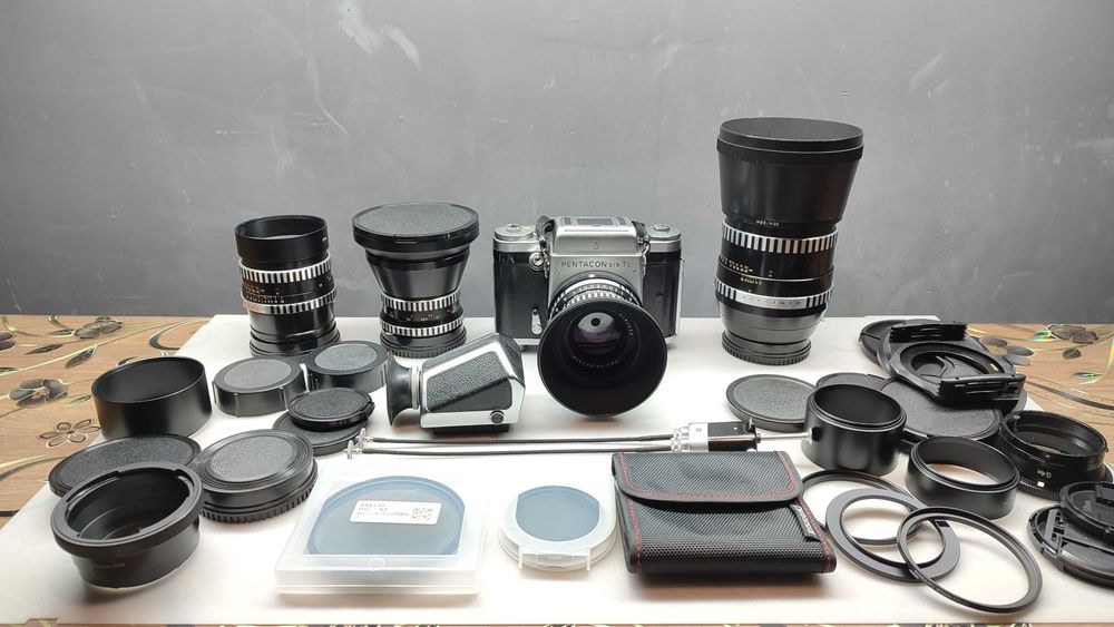 Среднеформатная камера Pentacon SIX + 4 объектива + аксессуары
