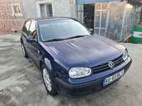 Proprietar Vand Golf 4 1.4 16v gpl carlig AC