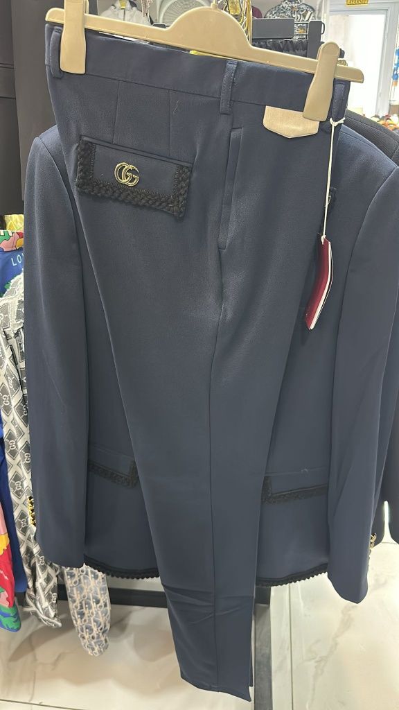 Costum Valentino Balmain Dsquared  DG  Gucci calitate