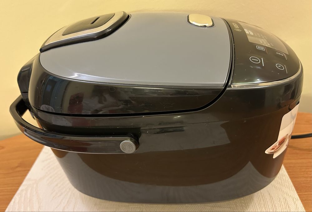 Multicooker Bosch MUC22B42RU