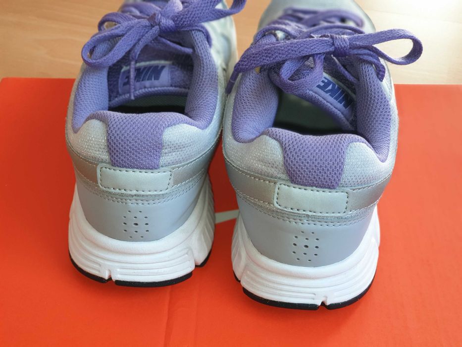 Adidasi de dama originali Nike marime 37,5