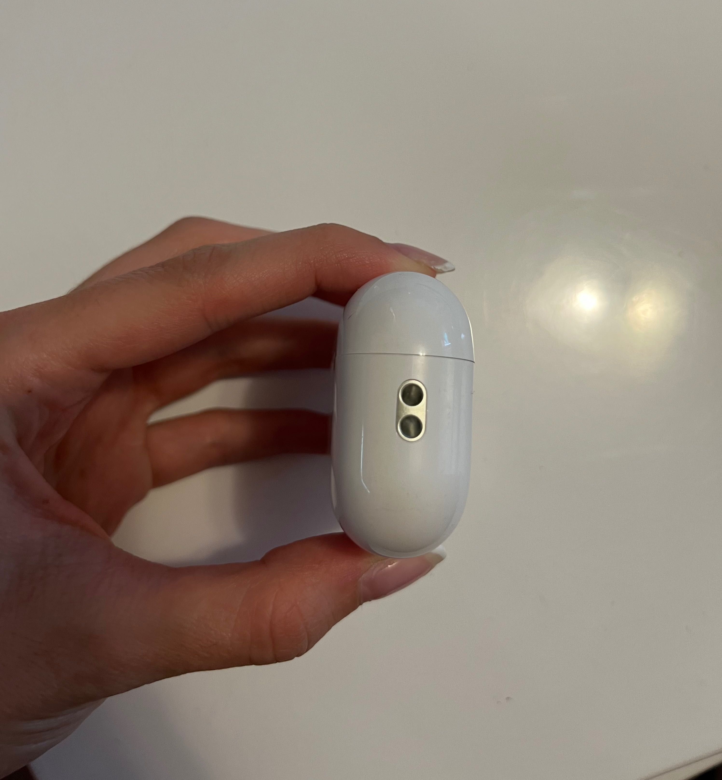 Безжични слушалки  - AirPods Pro 2nd Gen