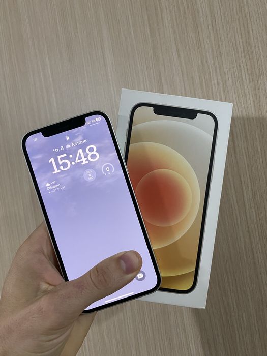 Продам Iphone 12 128г