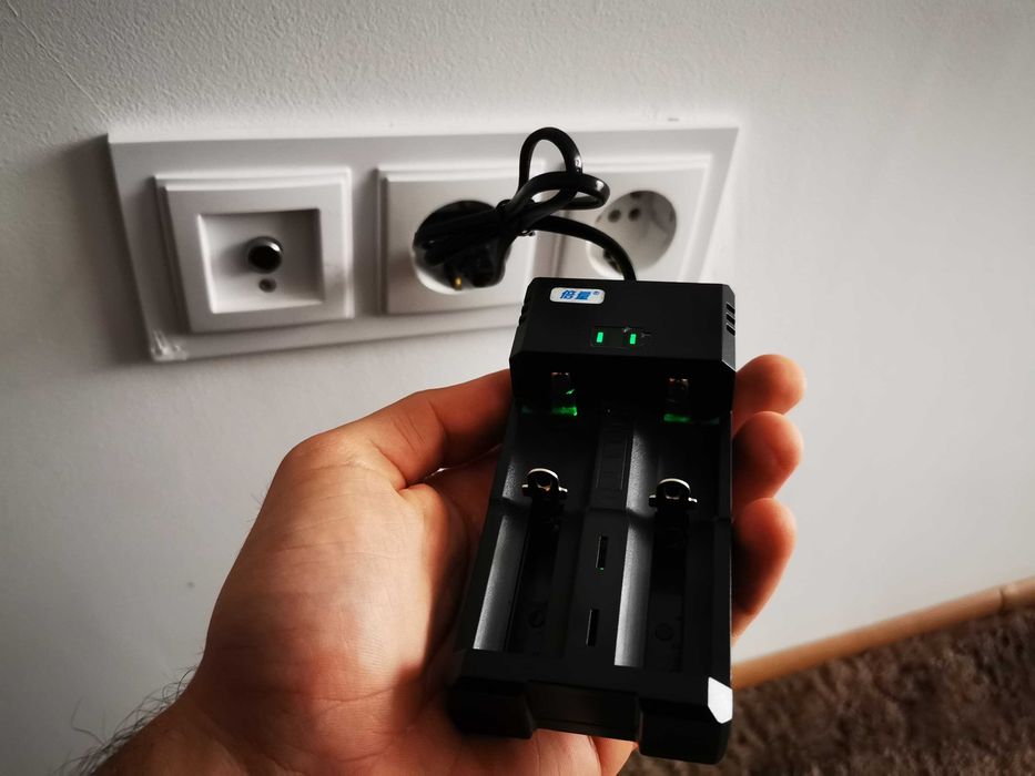 Incarcator nou dublu baterie 18650 16340 3.7v 14500 10440 acumulator