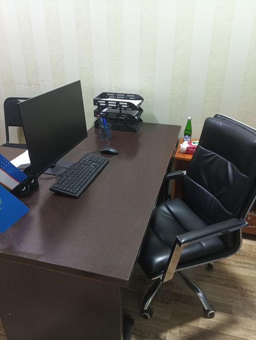 Сдается отличный кабинет с 3 комнатами под офис