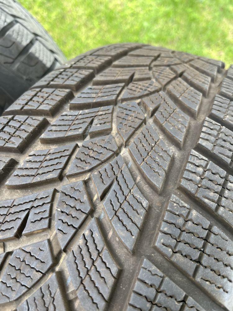 Джанти Dezent 17 5x108 със зимни гуми Good Yaer Ultra Grip 225/65/17