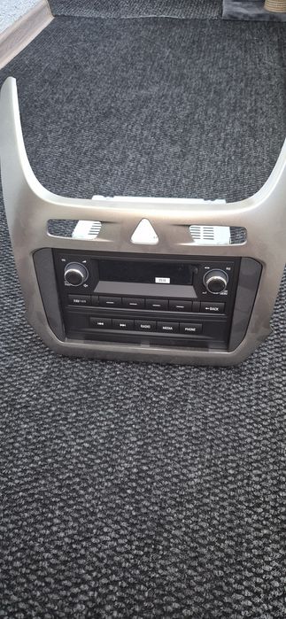 Продам автомагнитоллу на Кобальт 2025 новая