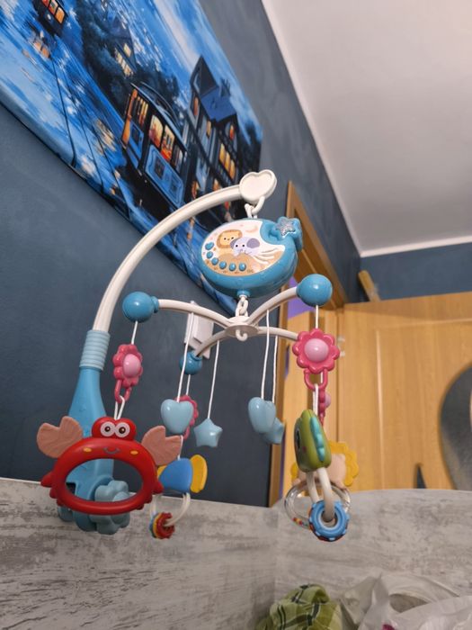 Въртележка за бебешко легло