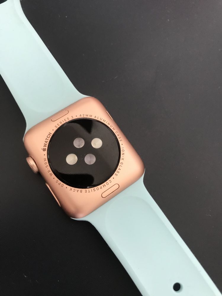 Меняю apple watch 3 на airpods 3