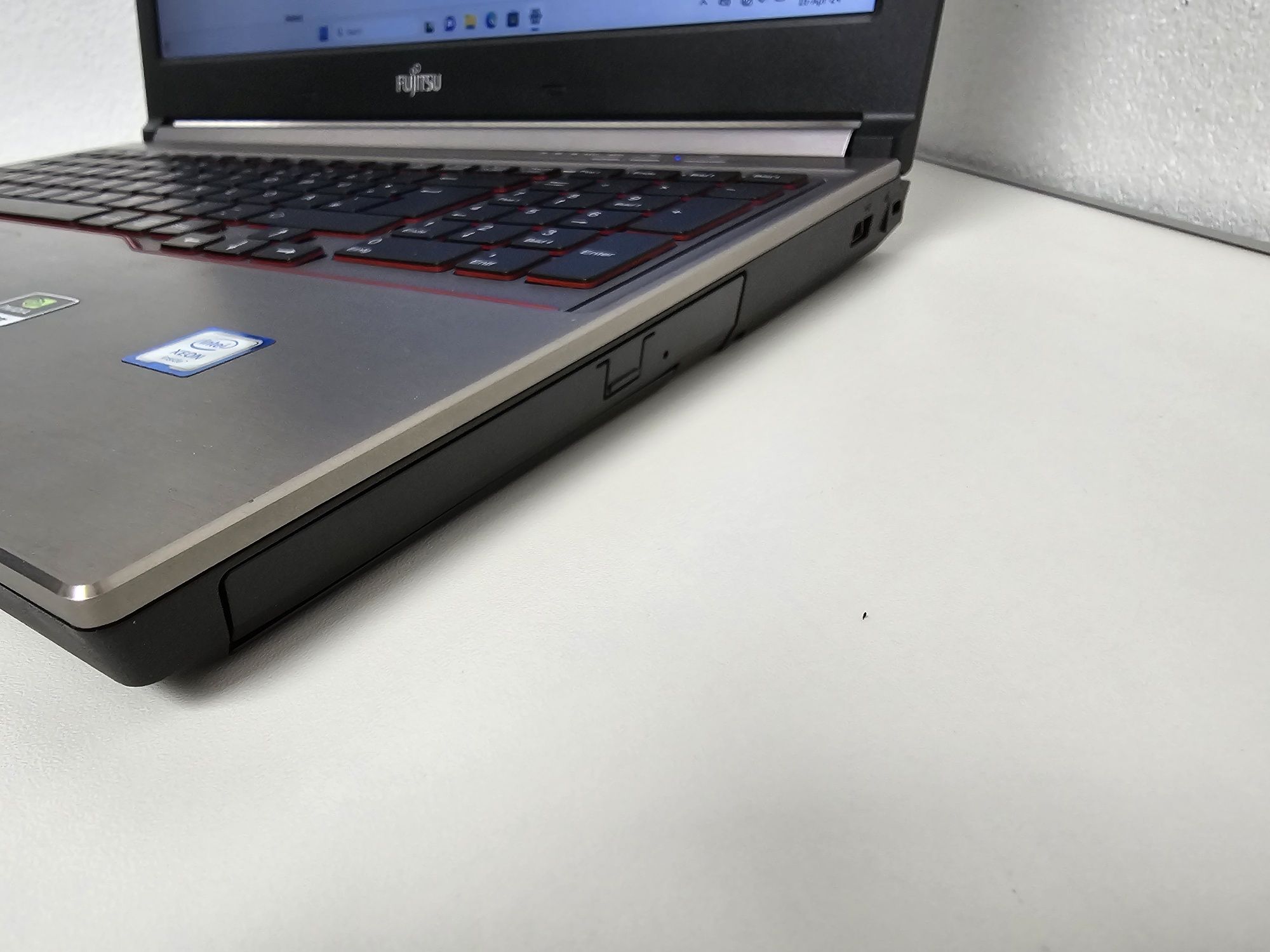 Laptop Fujitsu Celsius H760