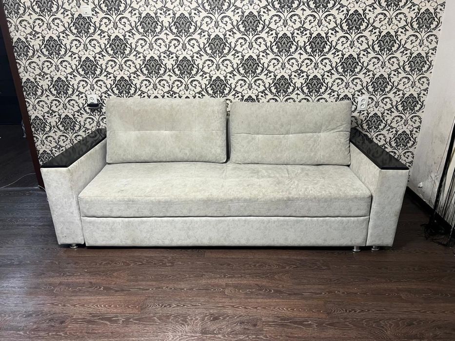 Диван для гостиной