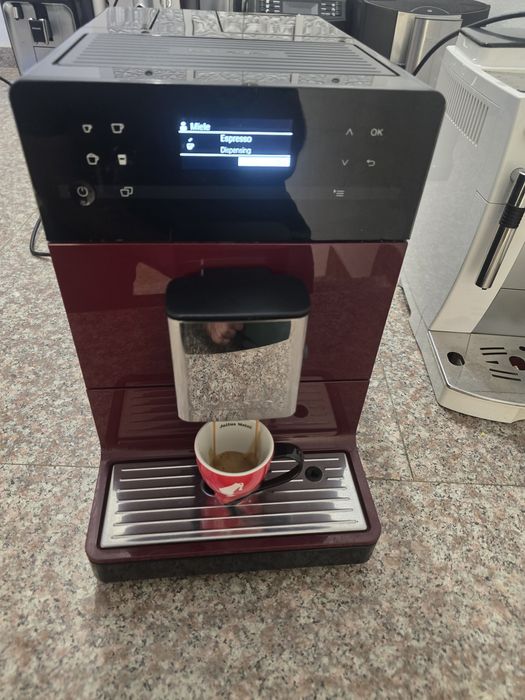 Кафемашина Miele CM5310