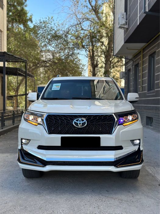 Tayota Land Cruiser Prado 150