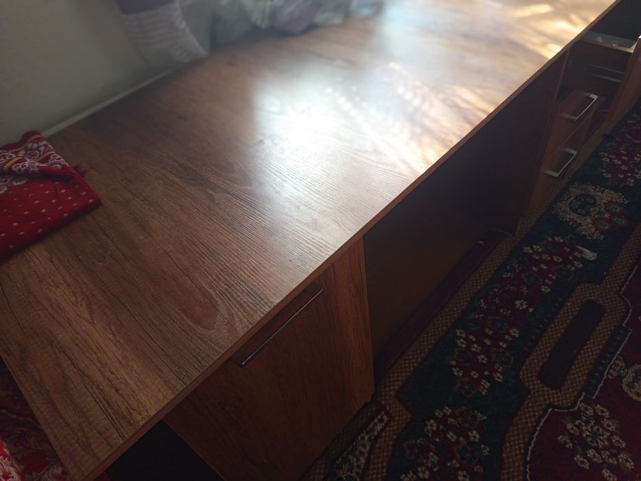 Stol stul kreslo sotiladi