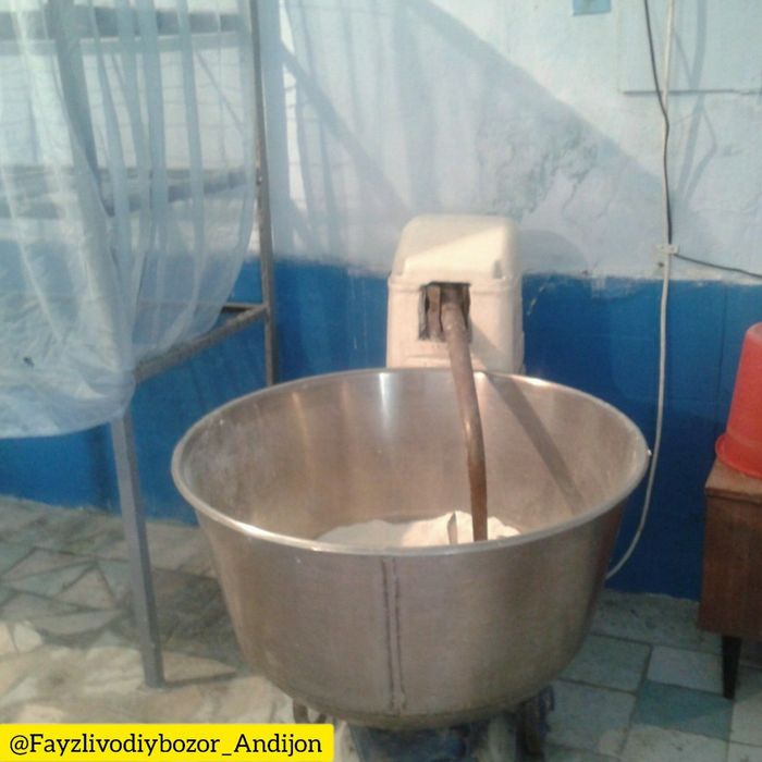 Тестомешалка для пекарная