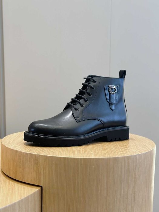 Ghete Ferragamo marimea 43 44
