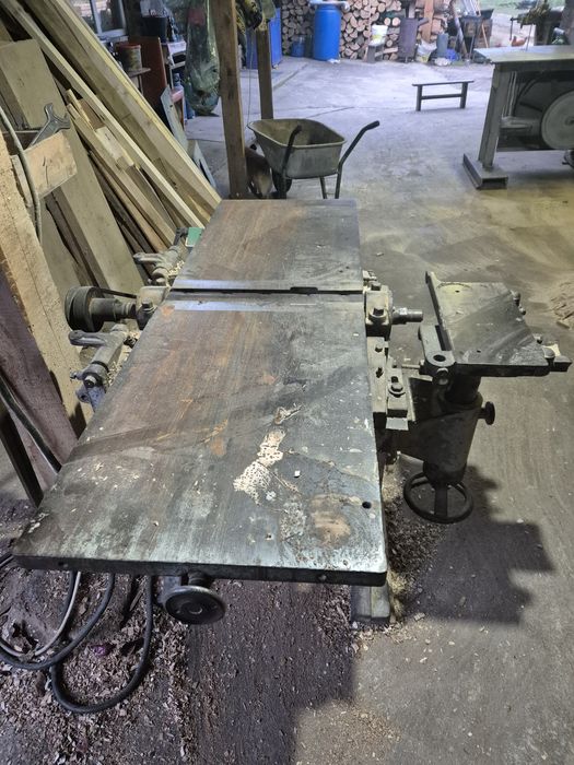 Vând abricht si grosime