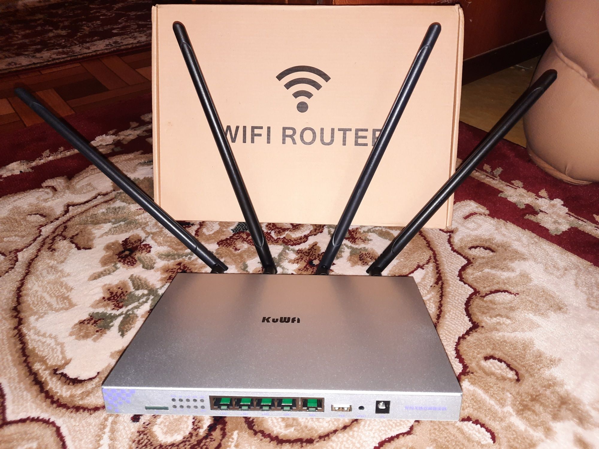 Router wireless dual band 2.4--5ghz.