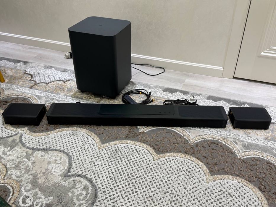 JBL 1300 ORIGINAL SAUNDBAR Б/У в хорошем состоянии СРОЧНО  Договоримся