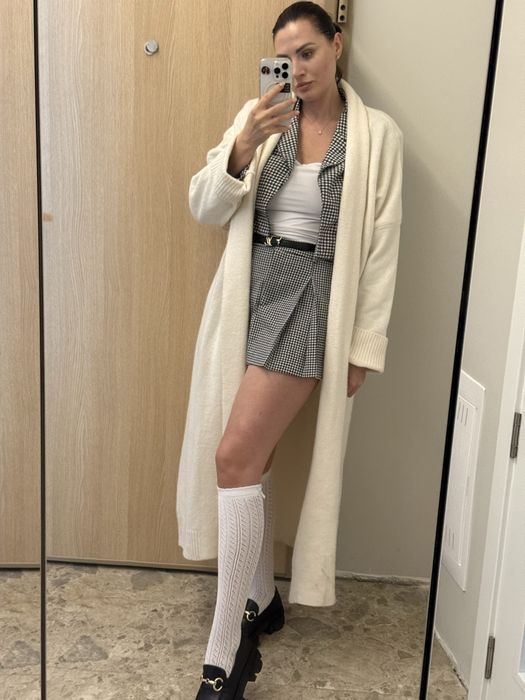 Zara комплект състоящ се от пола-шорти и късо сако