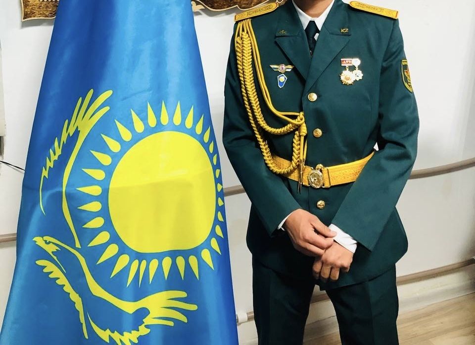 Гарантия Военный парадка