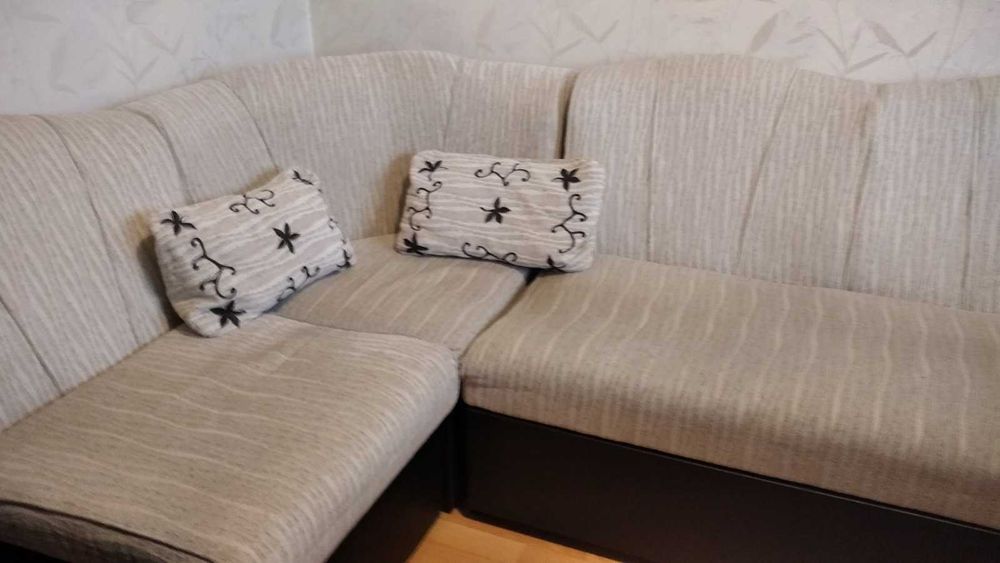 Ъглов диван с опция за сън