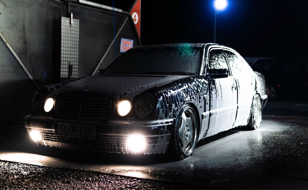 Mercedes E300 Turbodiesel (OM606)