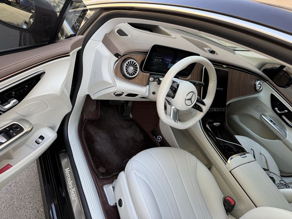 Mersedes Benz EQE 350