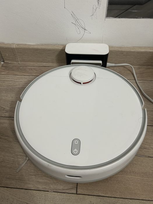 Продам робот пылесос