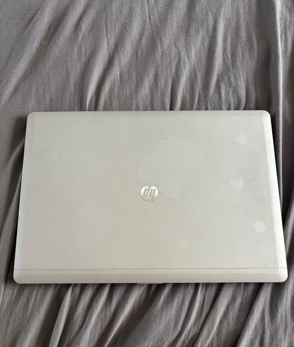 Лаптоп hp като нов