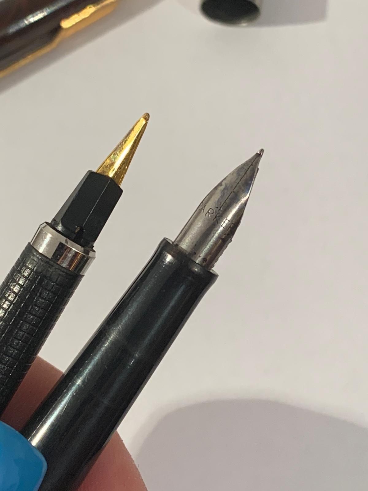 2 stilouri și 5 pixuri PARKER