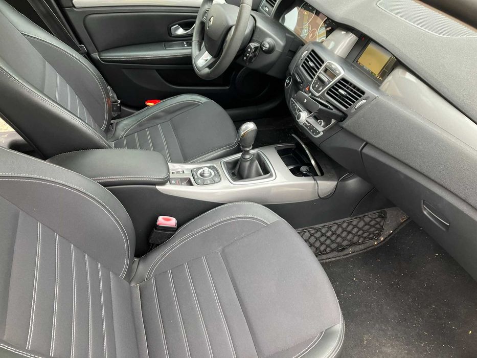 2011 Renault LAGUNA 3 1.5 dCI 110 CP EURO 5 Black Edition Facelift