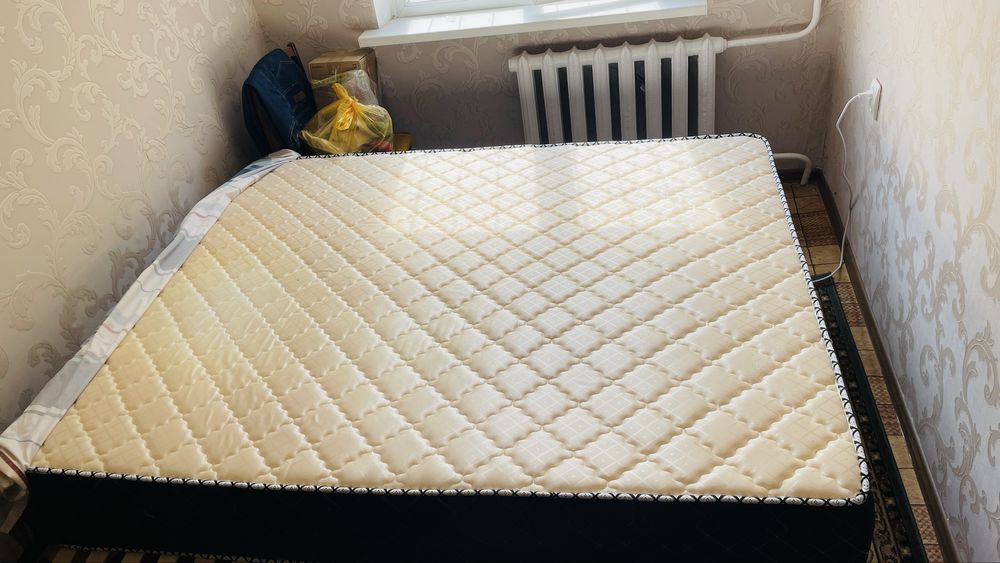 Продам каркас кровати с матрасом