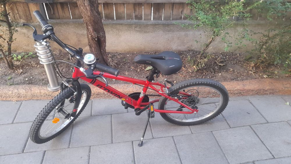 vand bicicleta baieti urgent