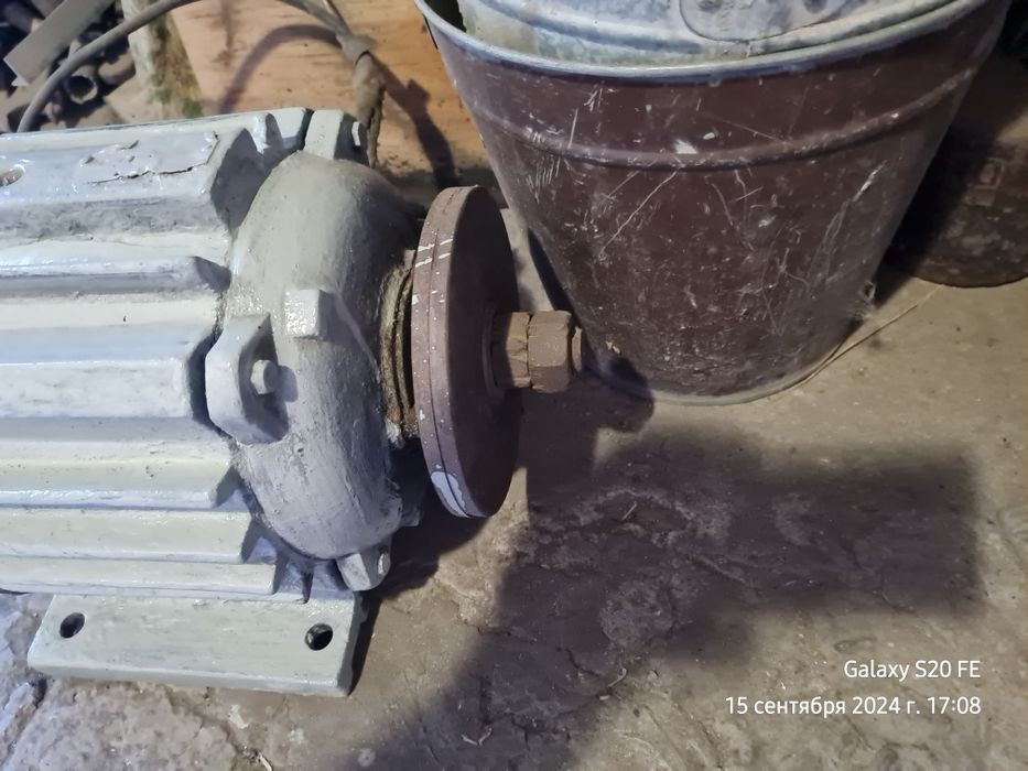 Продам электро двигатель