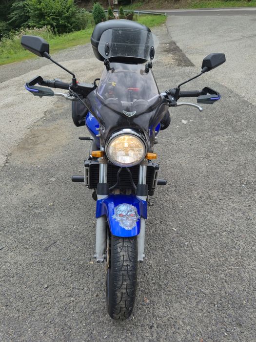 Hornet 900 – Naked clasic cu suflet sportiv și dotări touring