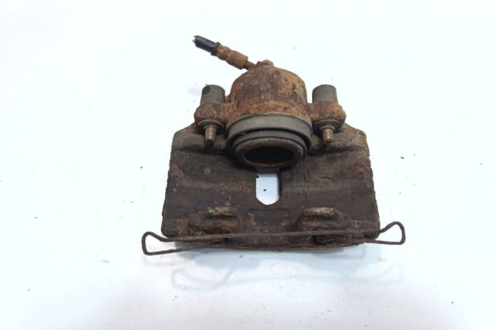 Etrier fata stanga Volkswagen VW Caddy a 3-a generatie