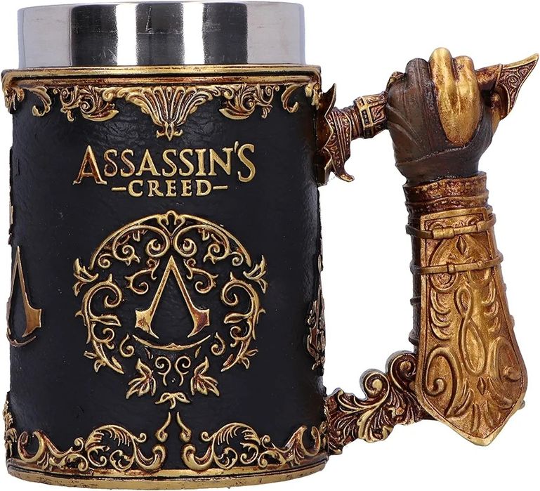 Халба,чаша Assassin's Creed Through the Ages Черно-златна халба