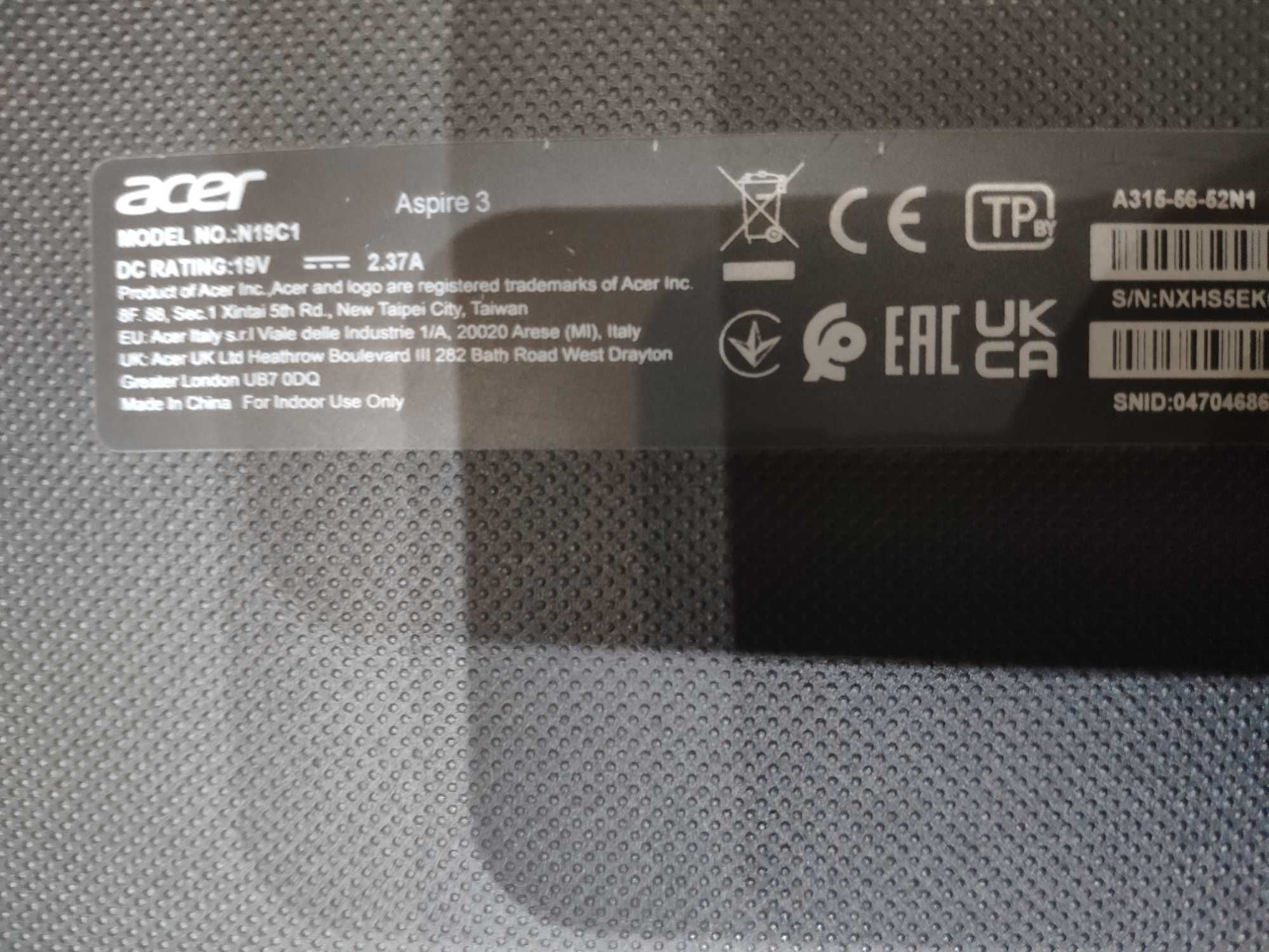 15,6 инчов лаптоп Acer Core i5 1035G1 / 8GB RAM/240 GB SSD