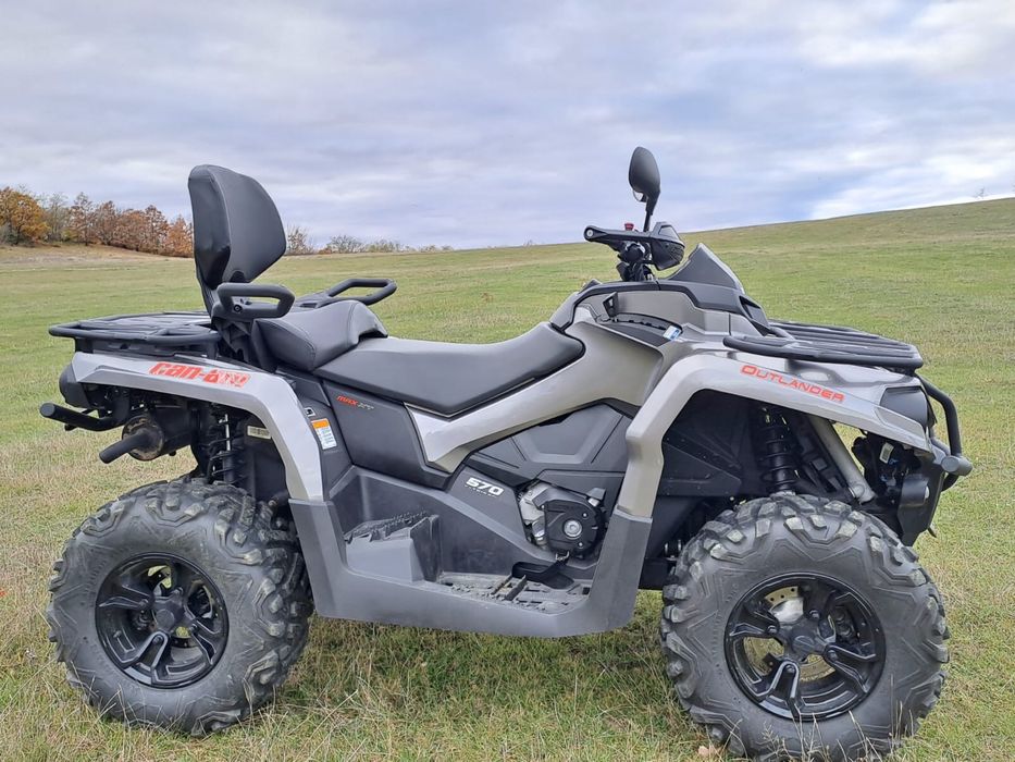 Vând Can-Am Outlander 570Max XT