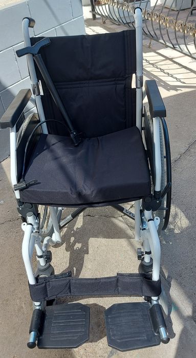 Продам инвалидую коляску, новая