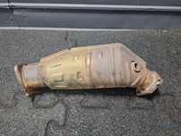 Catalizator VOLKSWAGEN PASSAT 3B3 2000 - 2005 1.6 1.6 ALZ 8E0254200X