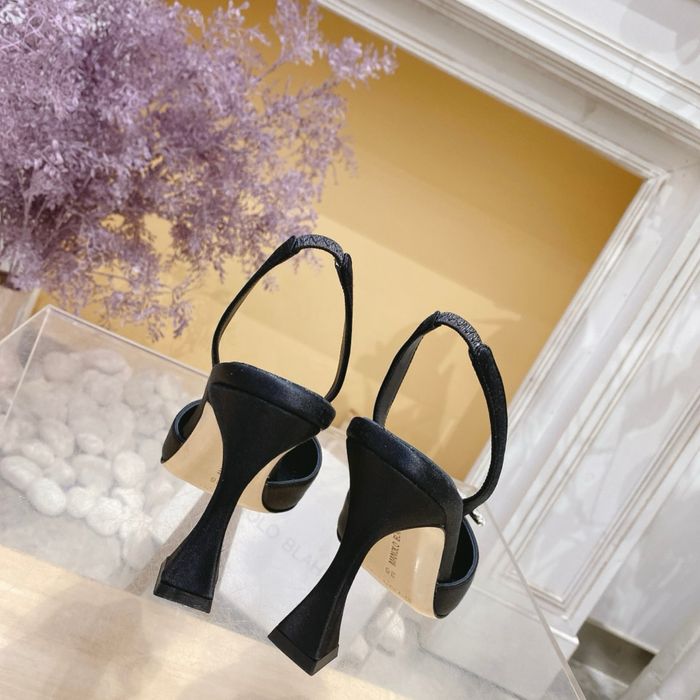 Pantofi Manolo Blahnik