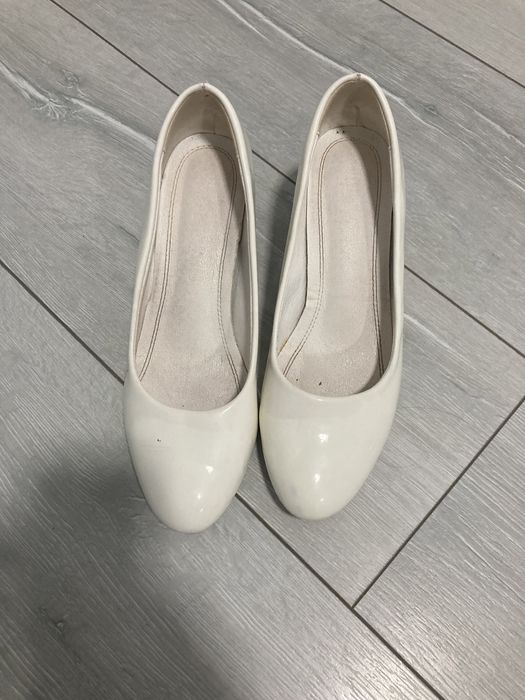 Pantofi marimea39