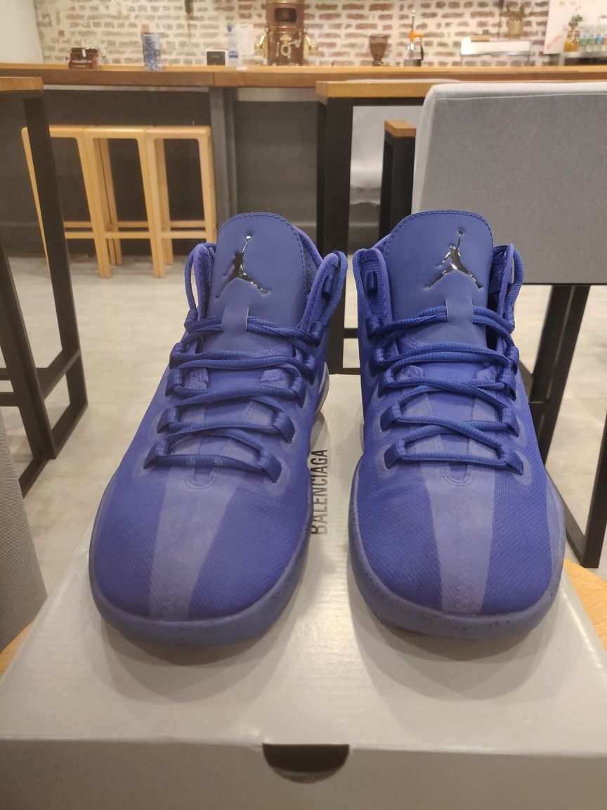 Nike Air Jordan Reveal Triple Blue номер 42